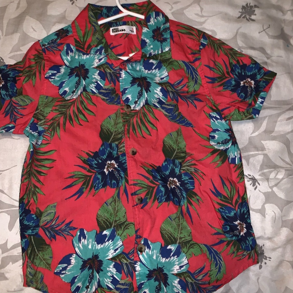 Hawaii shirt
